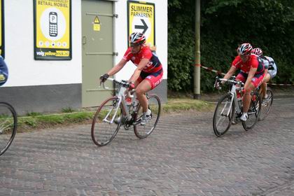 Resize_of_bekkering_controleert_210