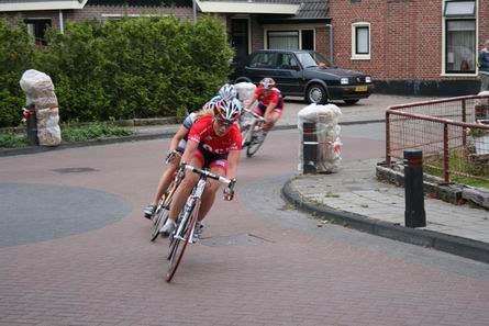 Resize_of_koplopers_door_de_bocht_2