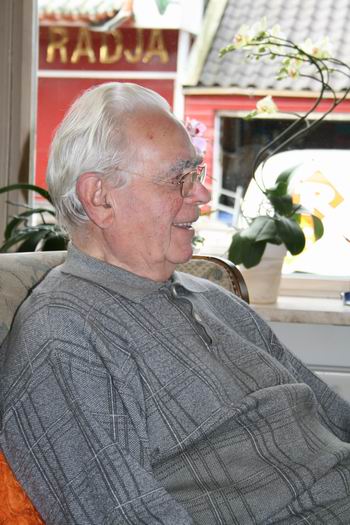 Resize_of_grou_48_keesdew_20102009