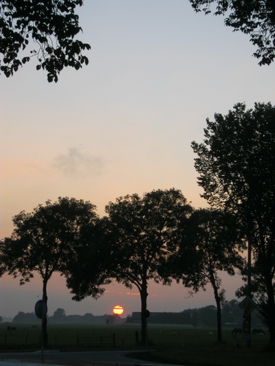 Deze viel me wat tegen.... Bleke zonsondergang, in werkelijkheid vond ik hem mooier....