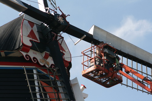 Even het bakje via de zelfbediening in de juiste positie manoeuvreren.....