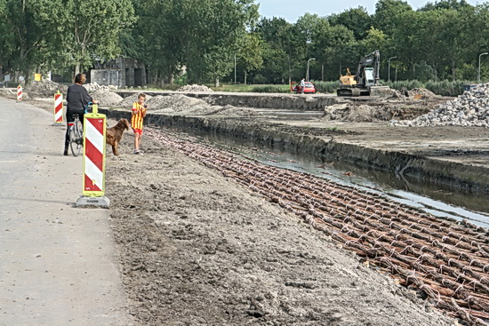 Zo heb je wel een duidelijker overzicht over dit gedeelte vaarrouteverruiming... (Mooi woord voor 'Galgje'....)