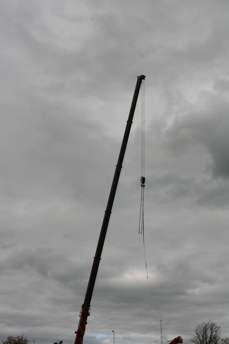 De hemel vindt het ook welletjes, het betrekt weer. Mooie grijze achtergrond....