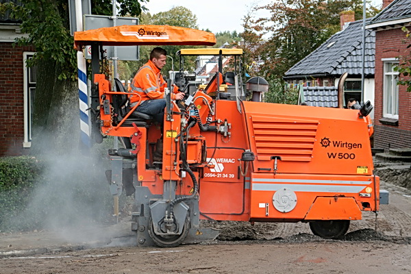 De bijsnijder bekeken vanaf de zuidkant, richting Noorderweg. Nee, met een rookmelder begin je hier niet zo veel....