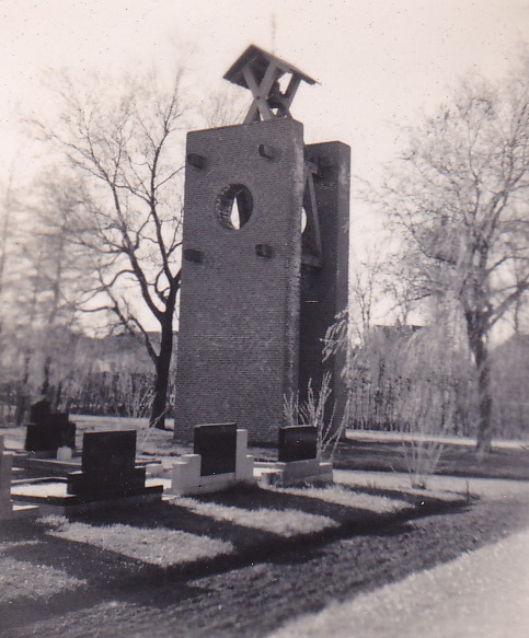 LJL Oorlogsmonument Grijpskerk 1952